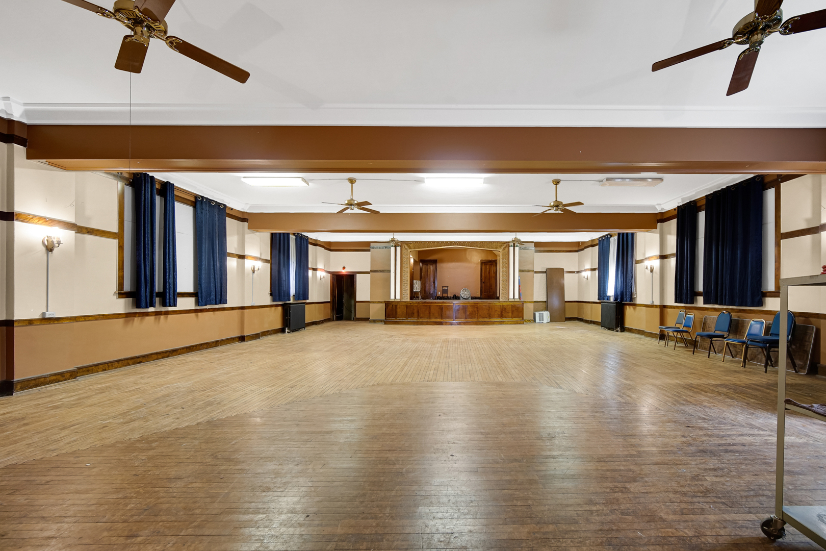 512 Temple Court, Whiting, IN 46394