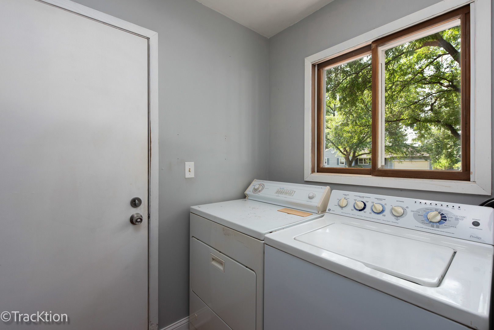 1309 Monmouth Avenue, Naperville, IL 60565