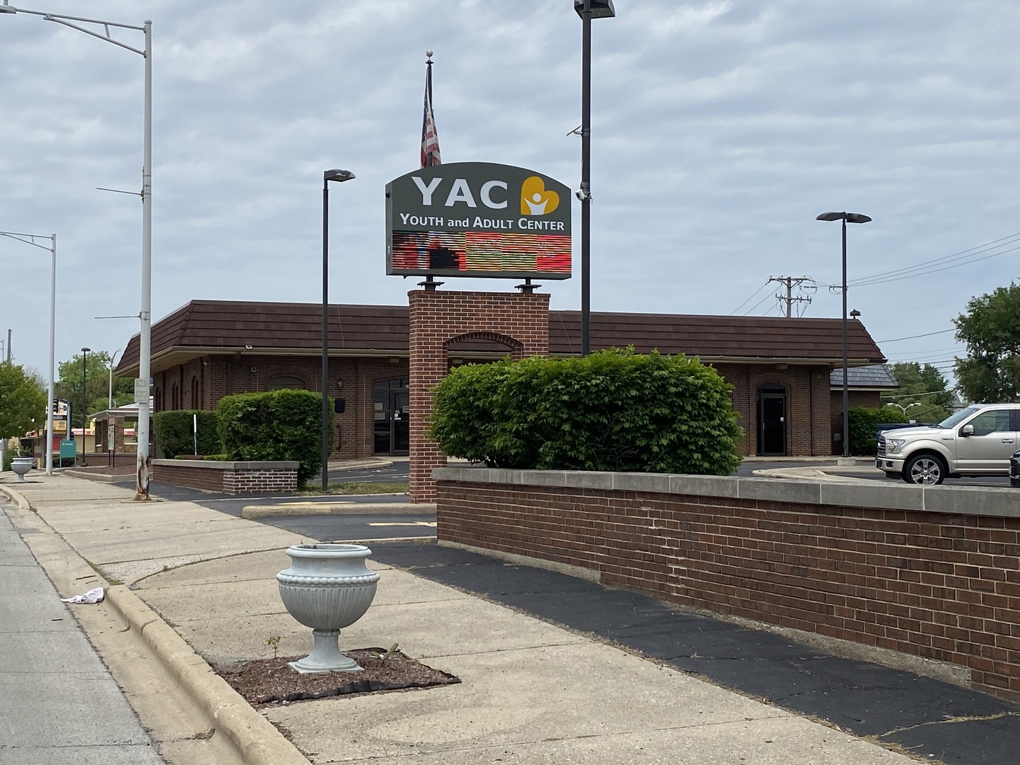 25 E 16th Street, Chicago Heights, IL 60411