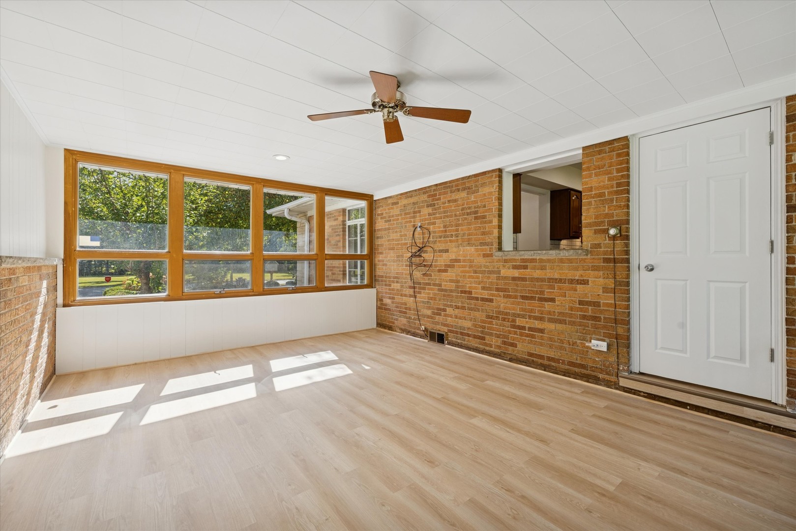 522 W Council Trail, Mount Prospect, IL 60056