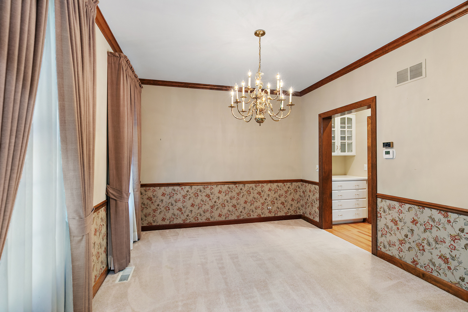 1010 Forest Trail, Sugar Grove, IL 60554