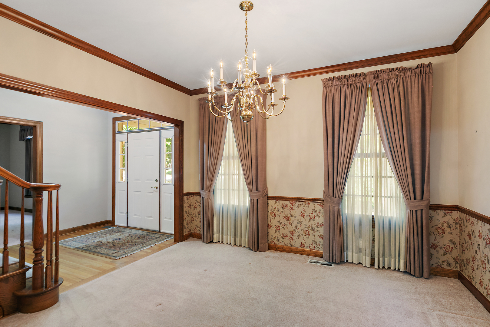1010 Forest Trail, Sugar Grove, IL 60554