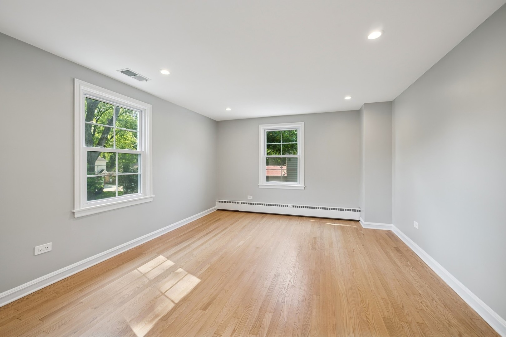 201 S Stratford Road, Arlington Heights, IL 60004