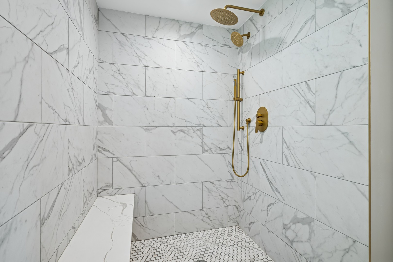 201 S Stratford Road, Arlington Heights, IL 60004