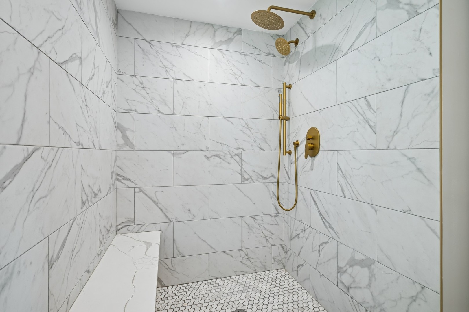 201 S Stratford Road, Arlington Heights, IL 60004