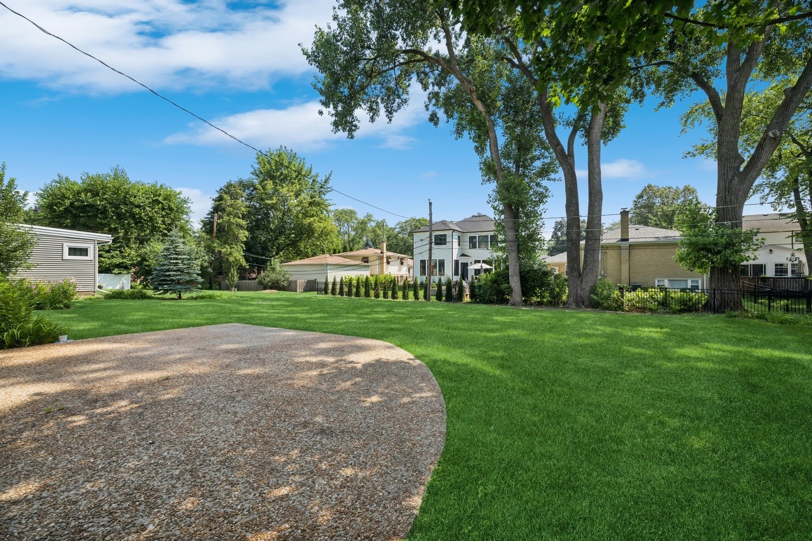 201 S Stratford Road, Arlington Heights, IL 60004