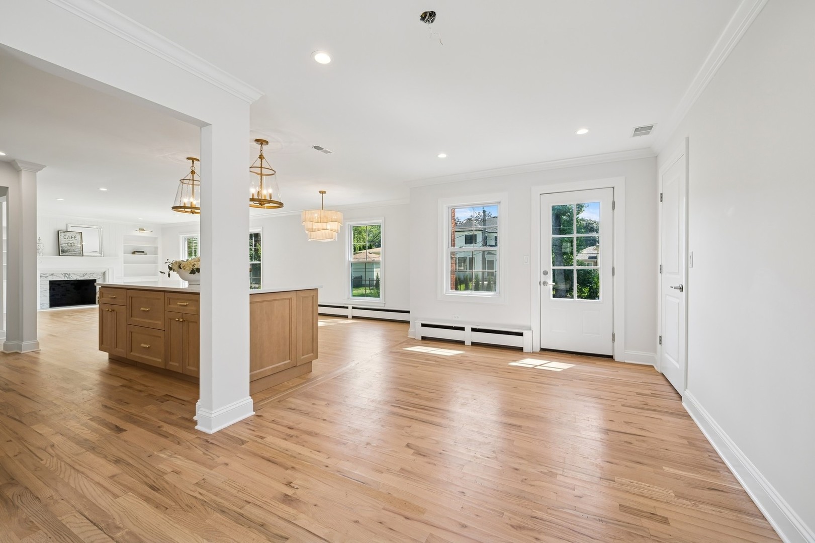 201 S Stratford Road, Arlington Heights, IL 60004