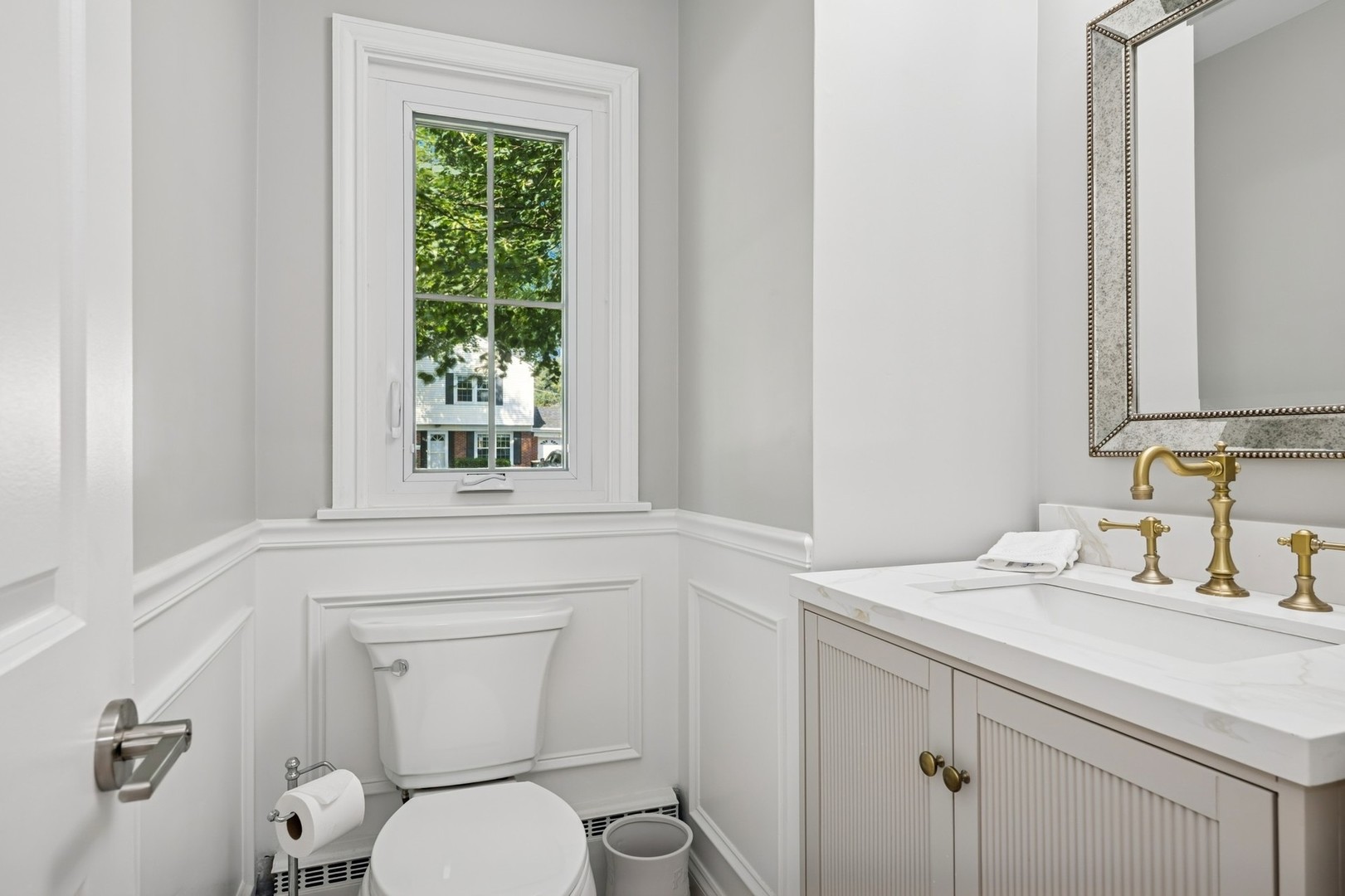 201 S Stratford Road, Arlington Heights, IL 60004