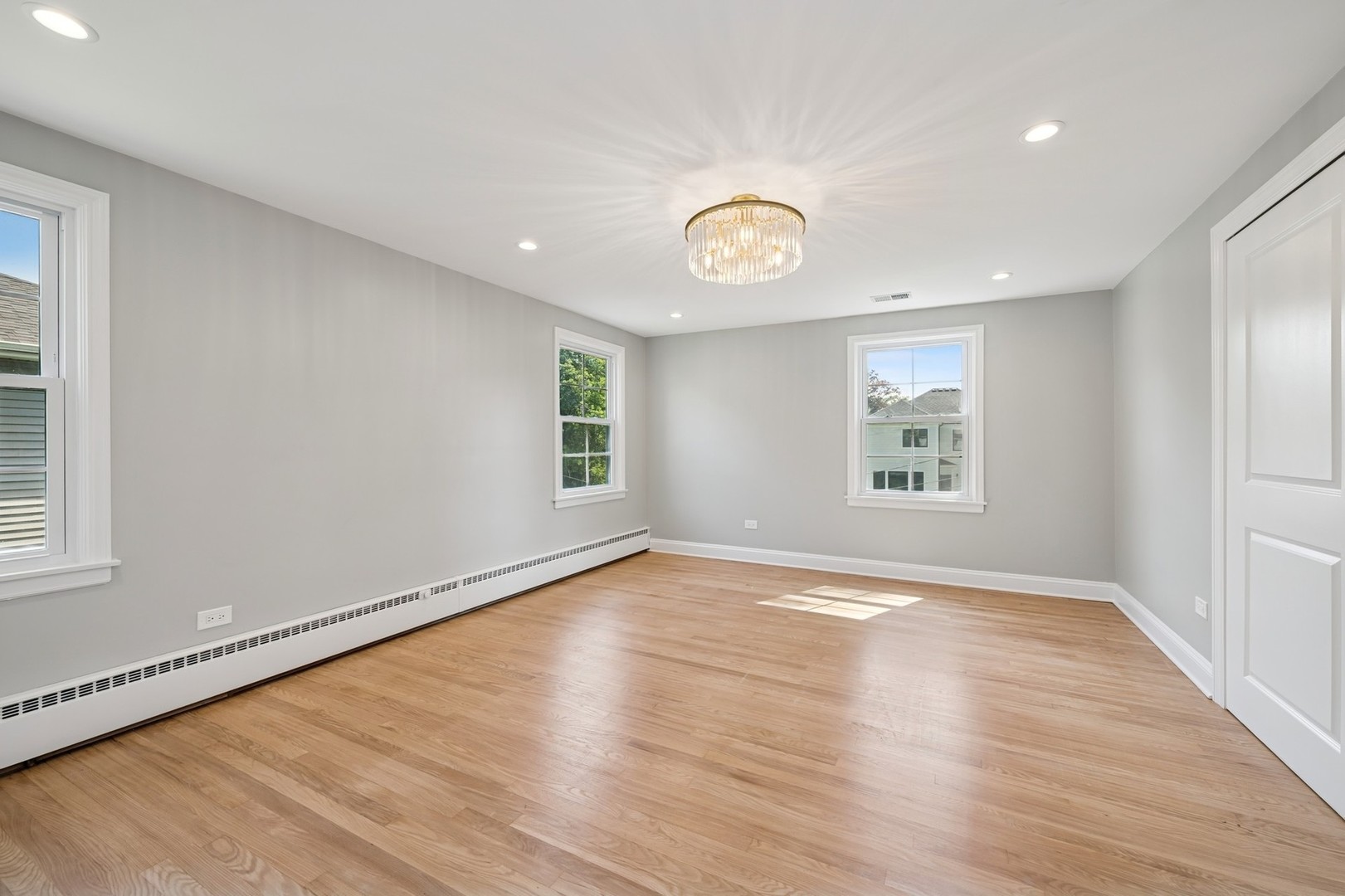 201 S Stratford Road, Arlington Heights, IL 60004