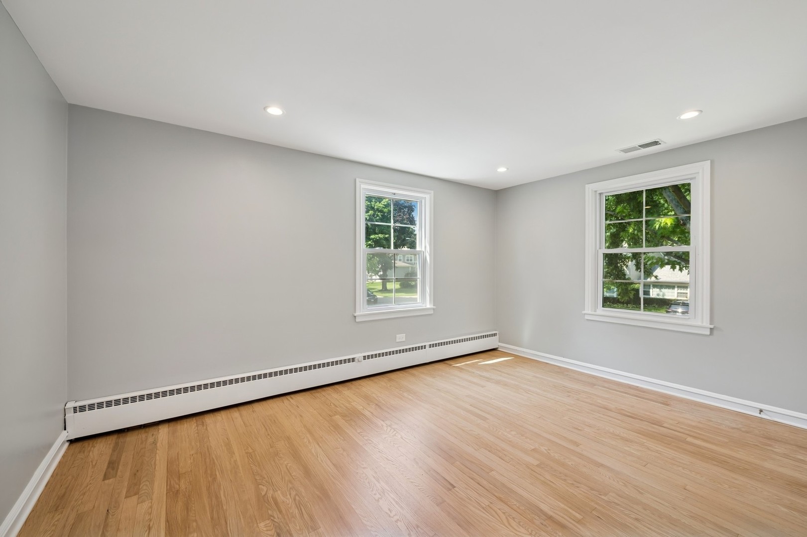 201 S Stratford Road, Arlington Heights, IL 60004