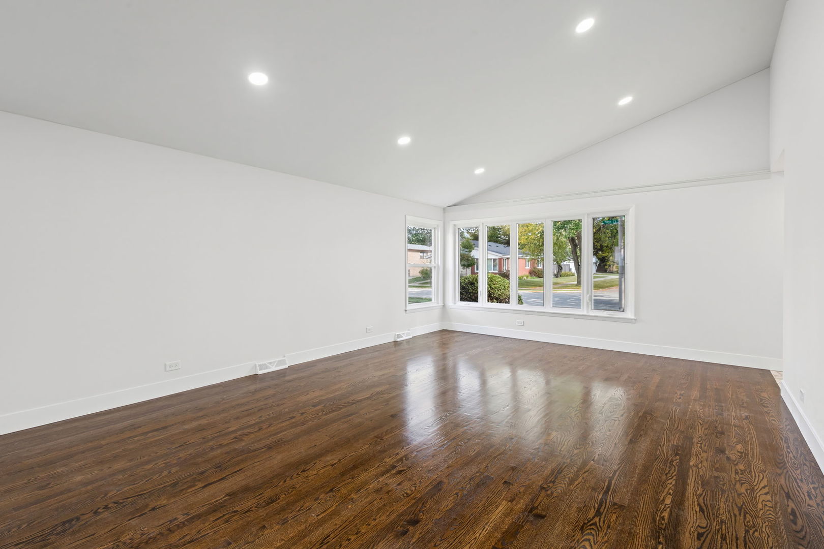 17700 70th Court, Tinley Park, IL 60477