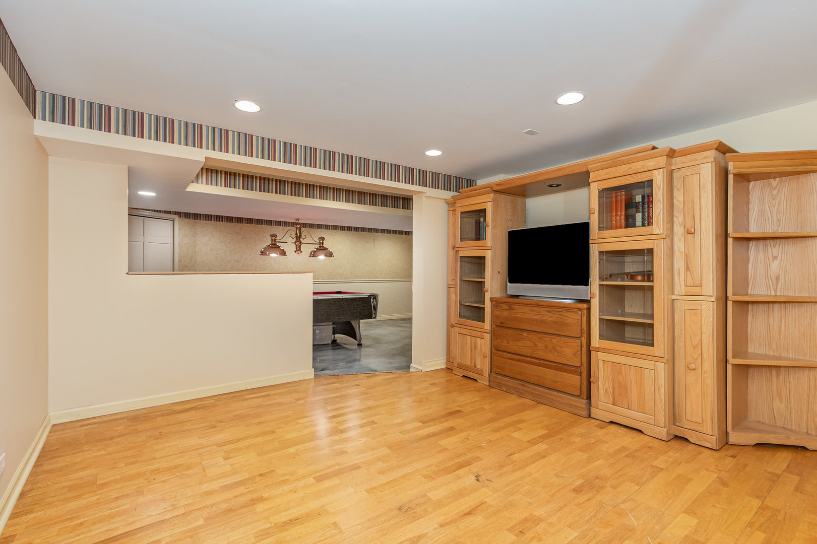 2921 Autumn Drive, Woodridge, IL 60517