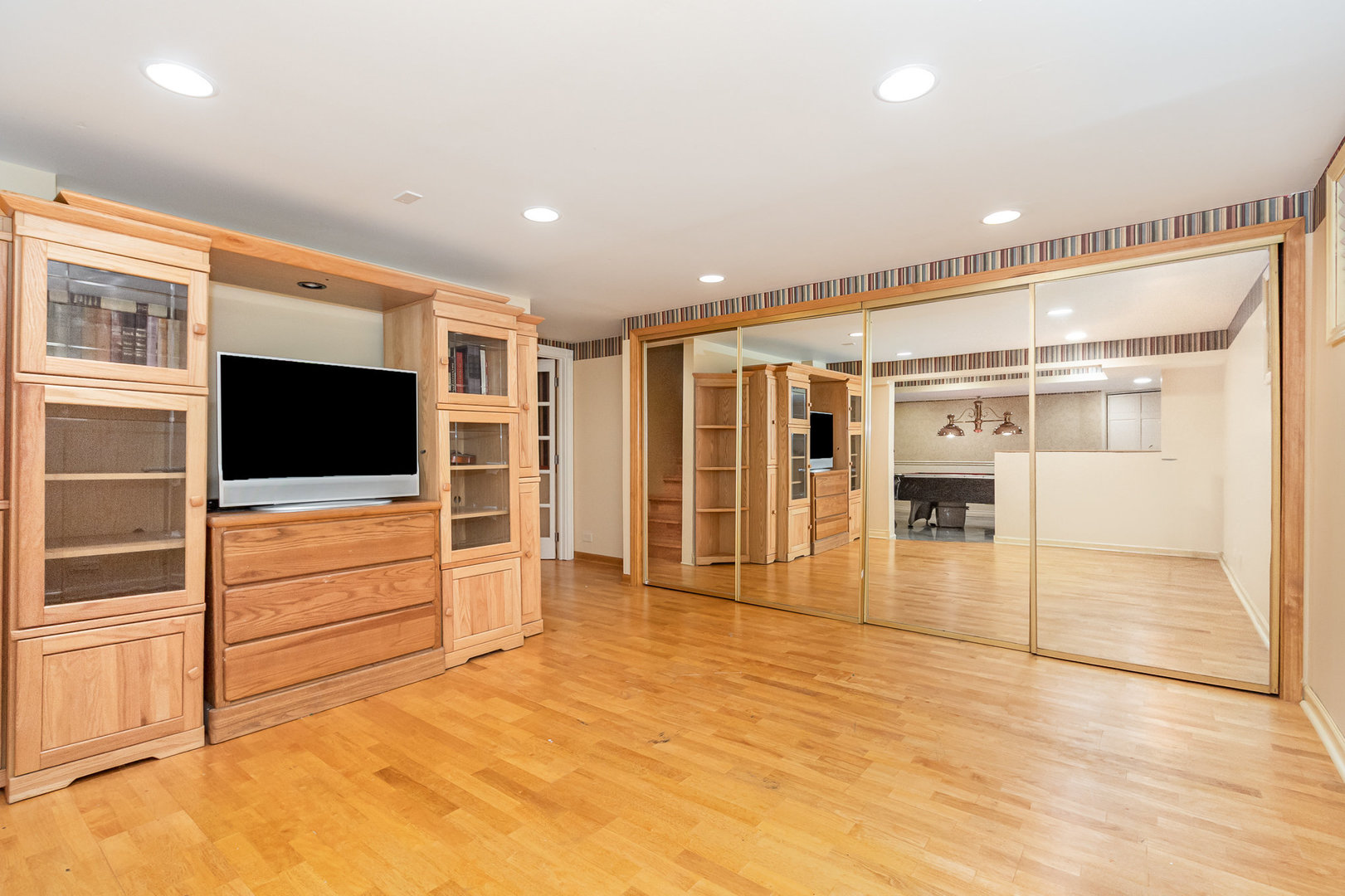 2921 Autumn Drive, Woodridge, IL 60517