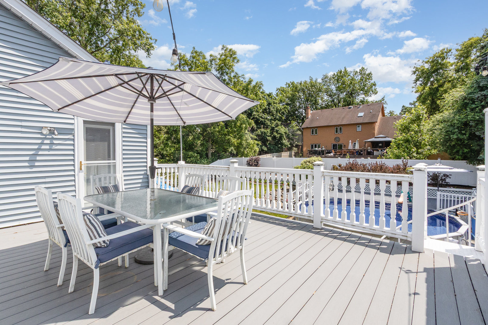 2921 Autumn Drive, Woodridge, IL 60517