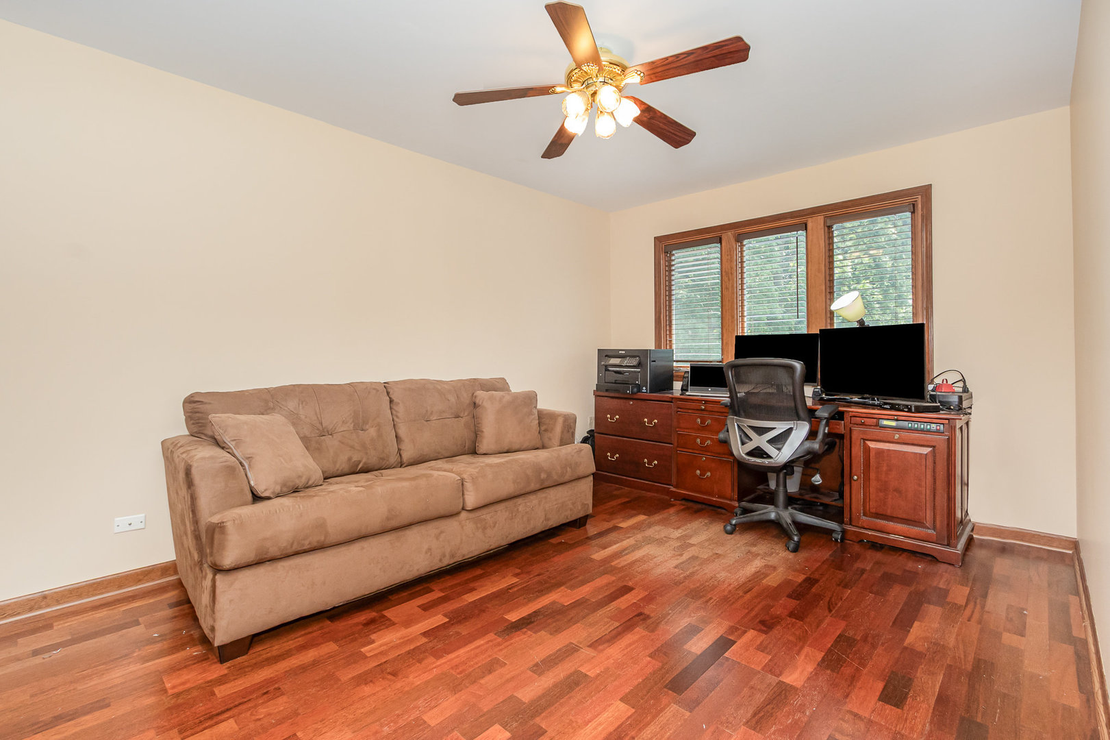 2921 Autumn Drive, Woodridge, IL 60517