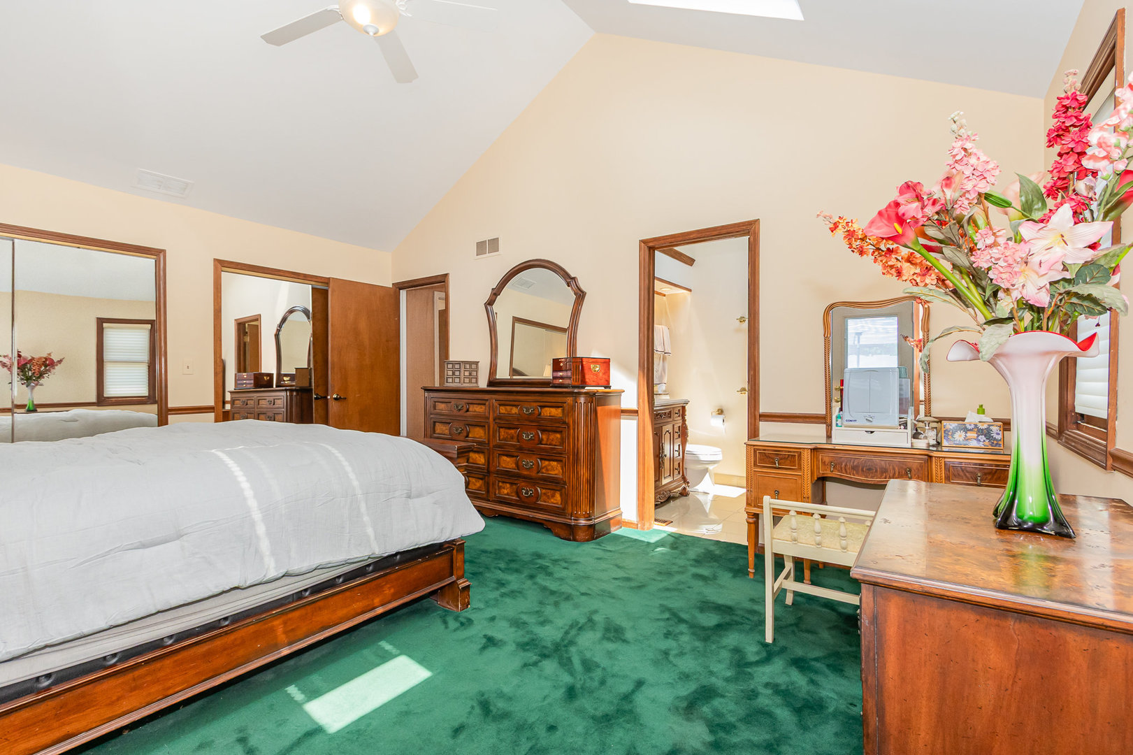 2921 Autumn Drive, Woodridge, IL 60517