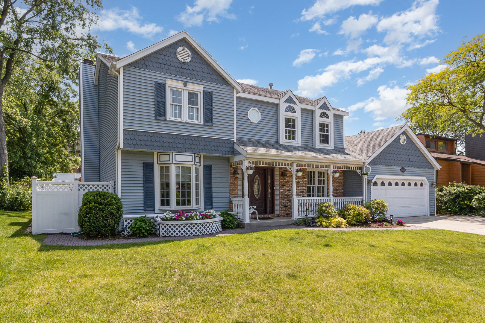 2921 Autumn Drive, Woodridge, IL 60517