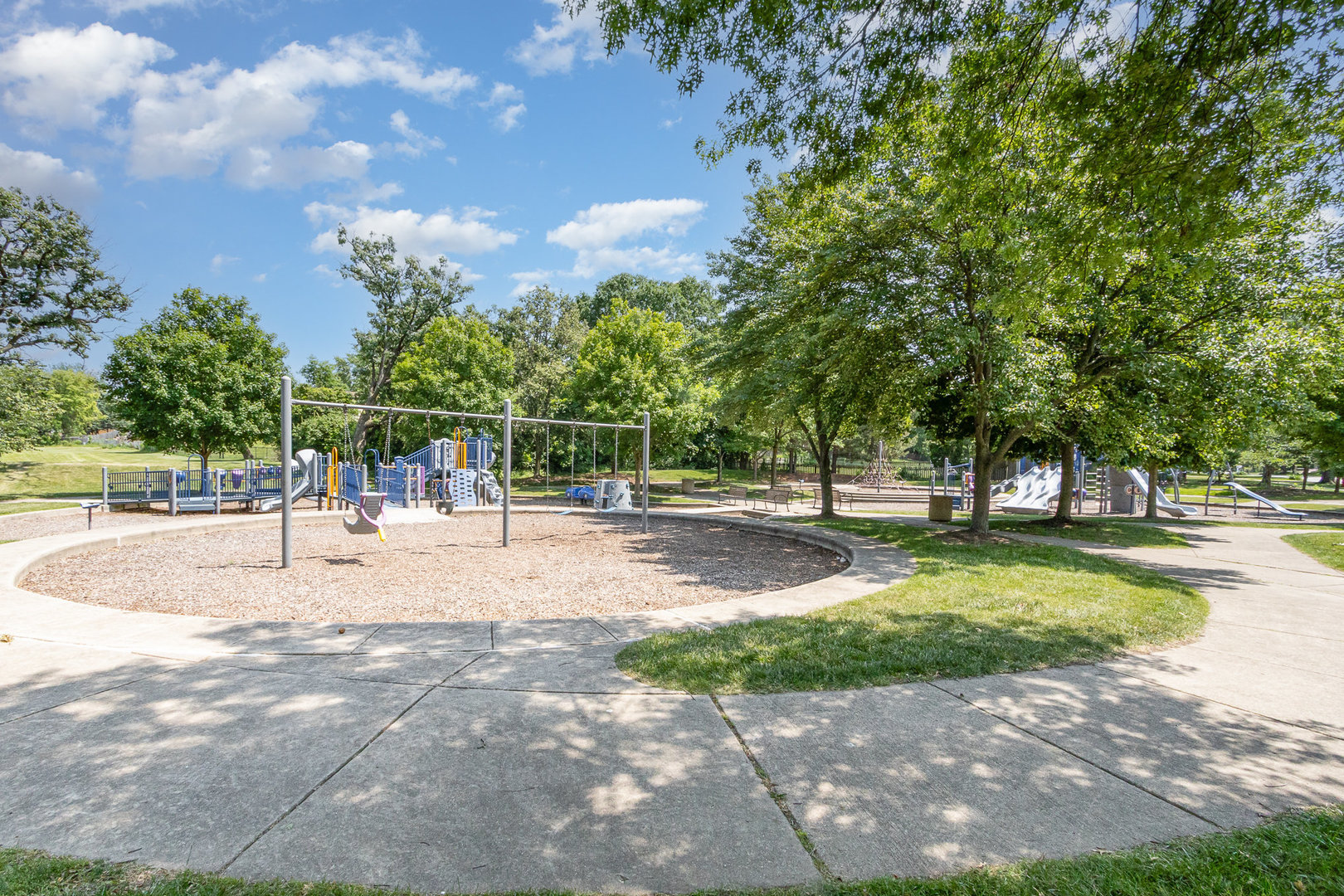 2921 Autumn Drive, Woodridge, IL 60517