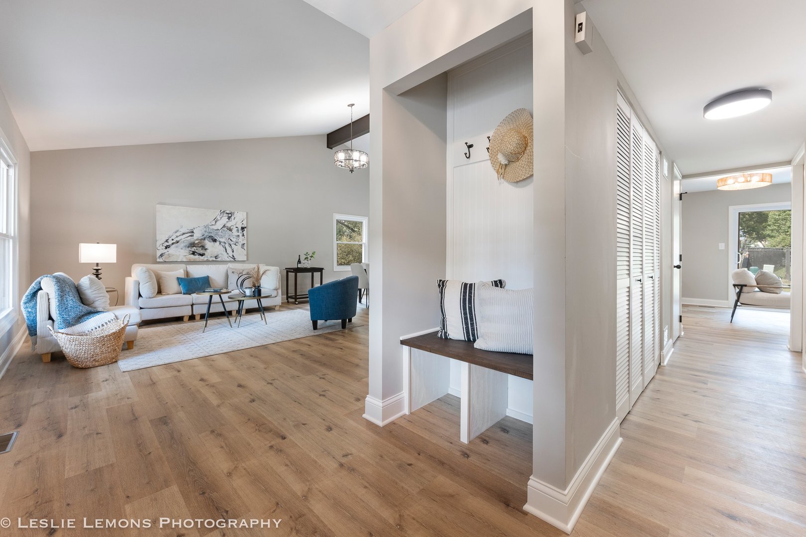 1425 Stonegate Road, Naperville, IL 60540