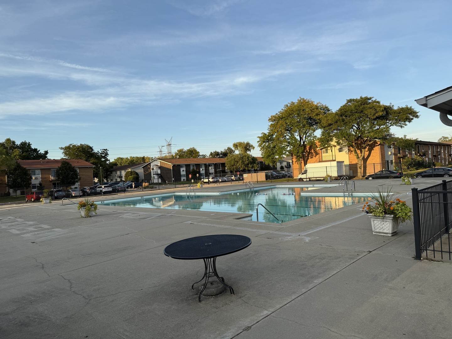 8896 David Place #1H, Des Plaines, IL 60016