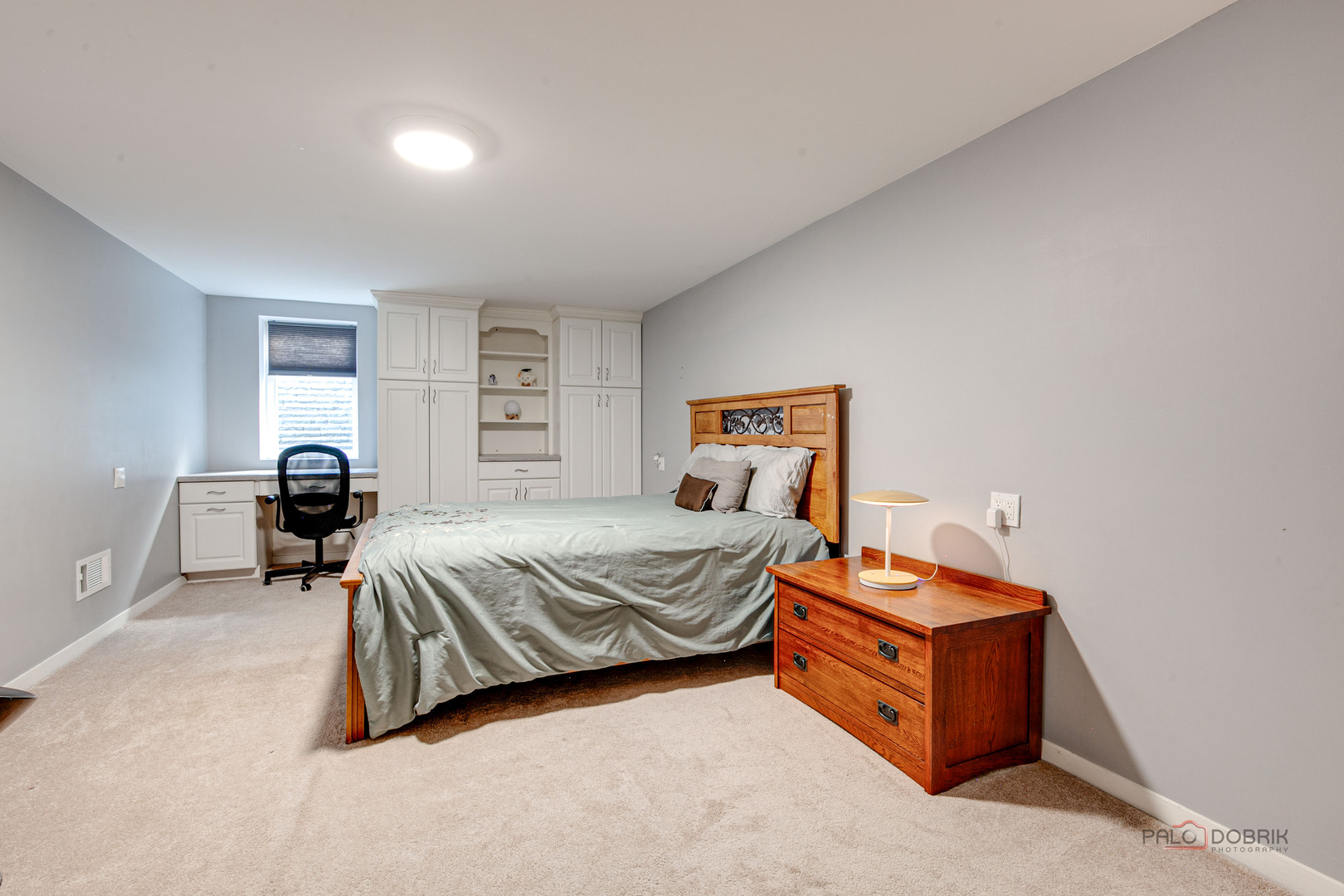 15040 W Clover Lane, Libertyville, IL 60048