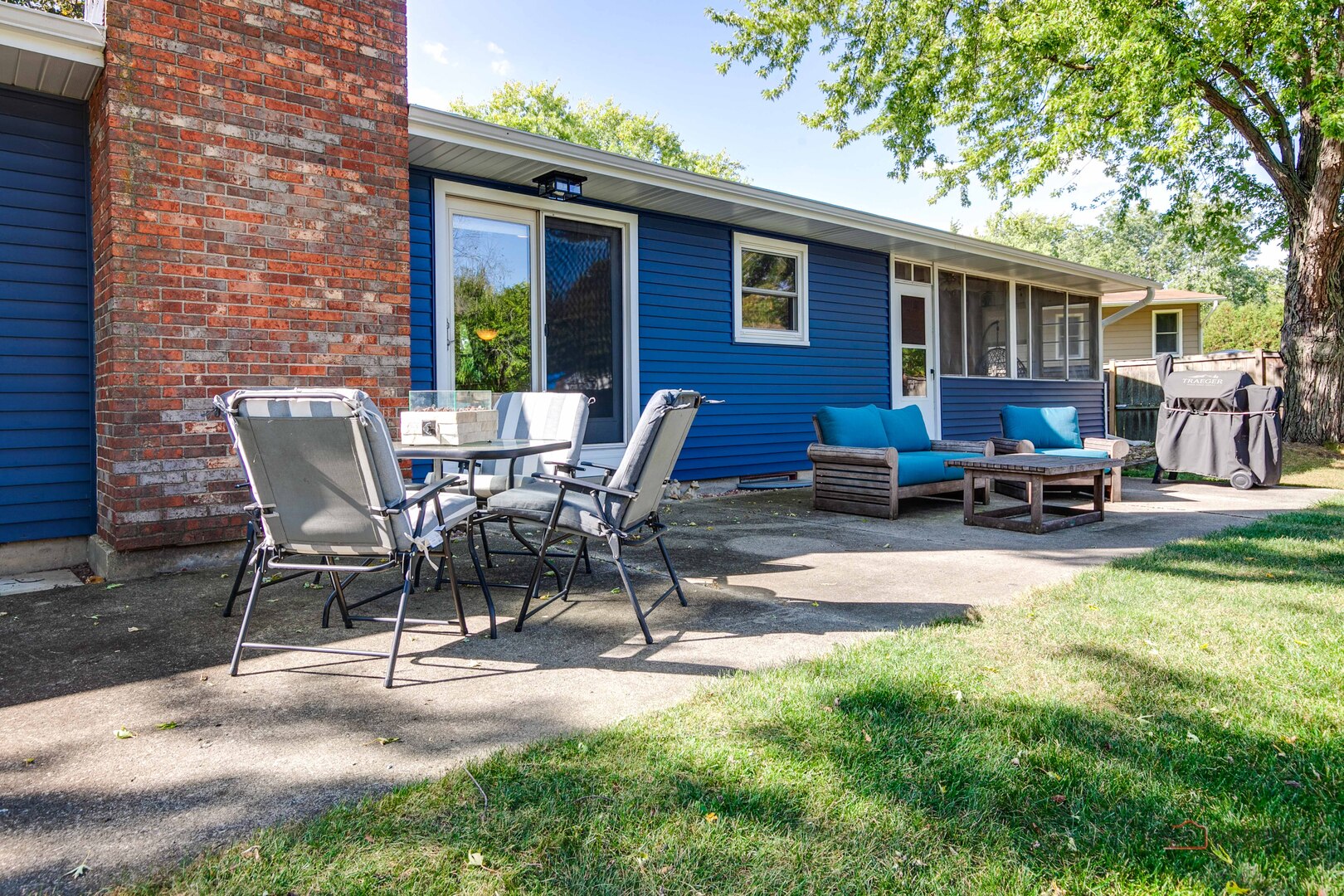 15040 W Clover Lane, Libertyville, IL 60048