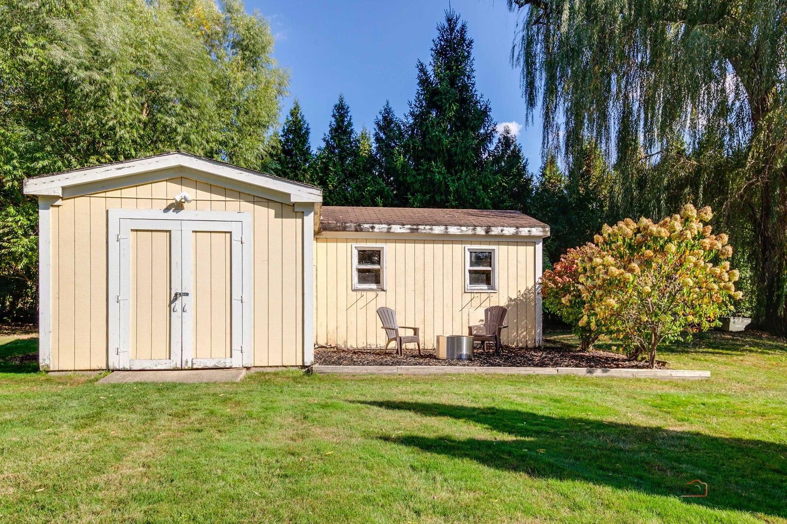 15040 W Clover Lane, Libertyville, IL 60048