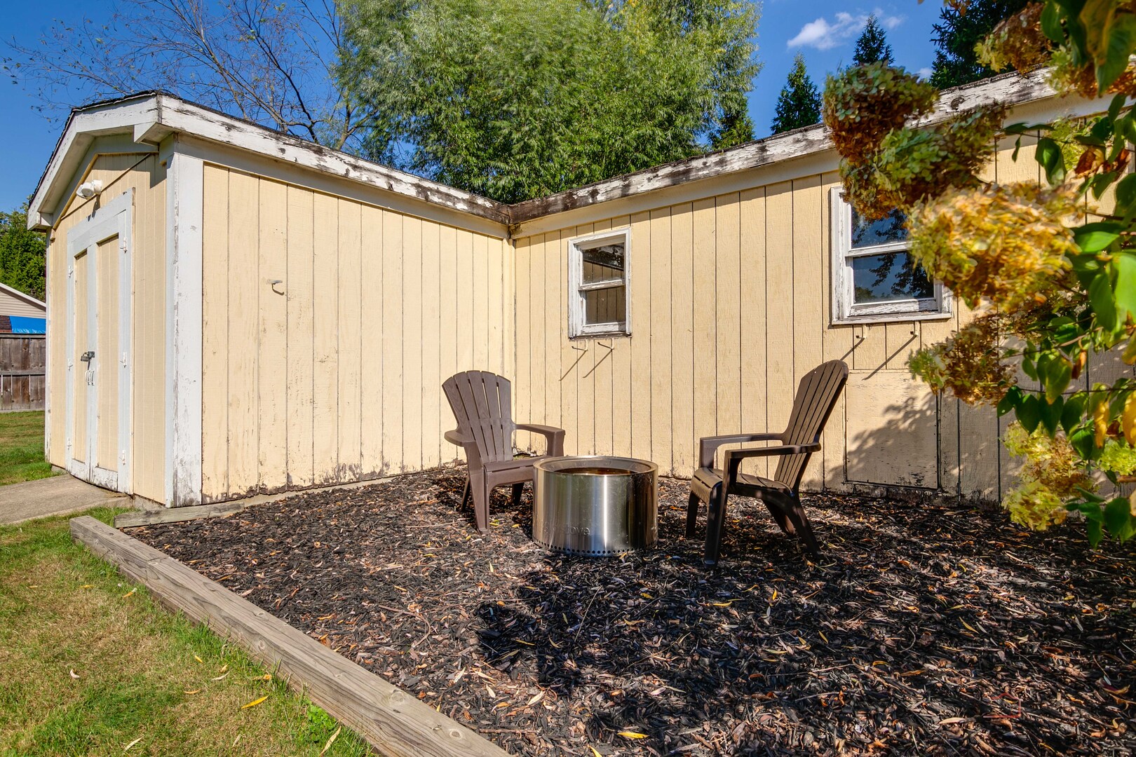 15040 W Clover Lane, Libertyville, IL 60048