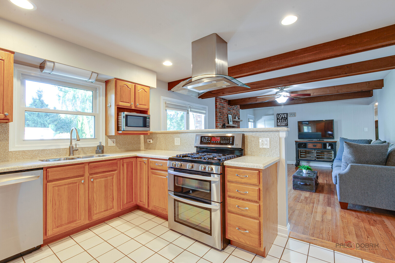 15040 W Clover Lane, Libertyville, IL 60048