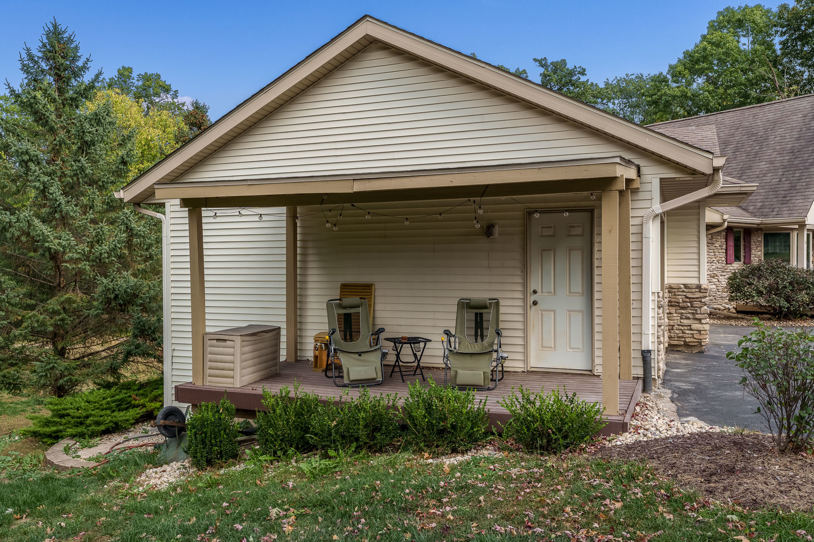 5076 Oak Hill Road, Rockford, IL 61109