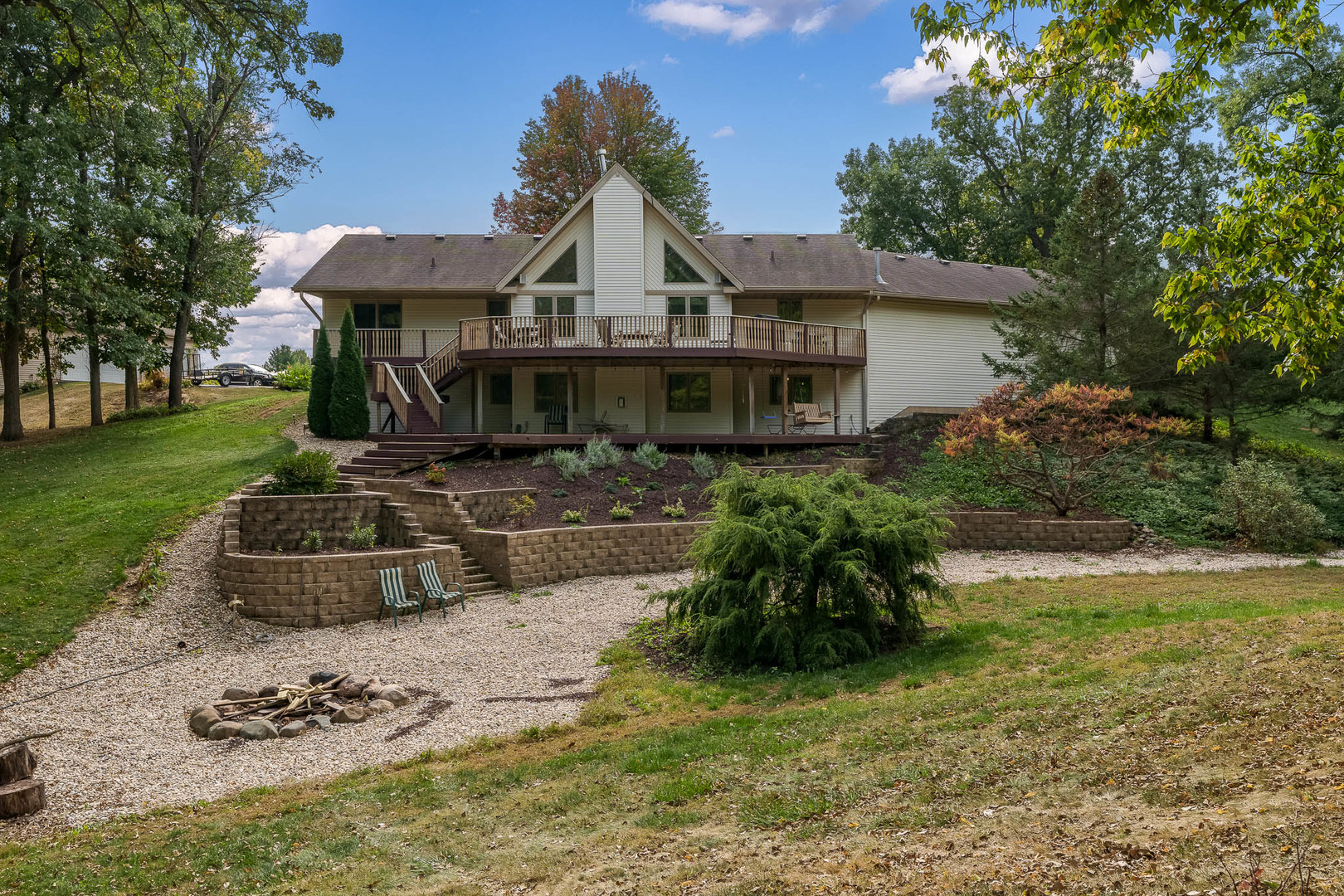 5076 Oak Hill Road, Rockford, IL 61109