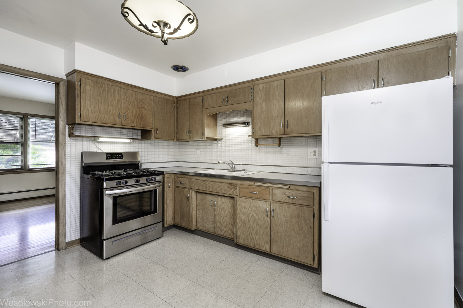 5409 N NEW ENGLAND Avenue, Chicago, IL 60656