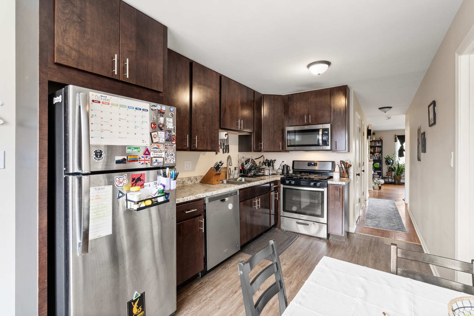 9231-9235 W Irving Park Road, Schiller Park, IL 60176