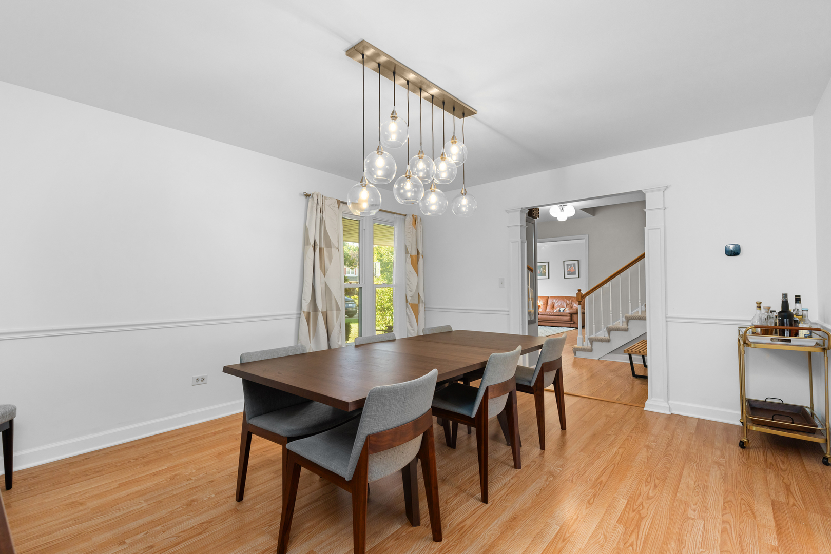 1088 Captains Lane, Wheeling, IL 60090