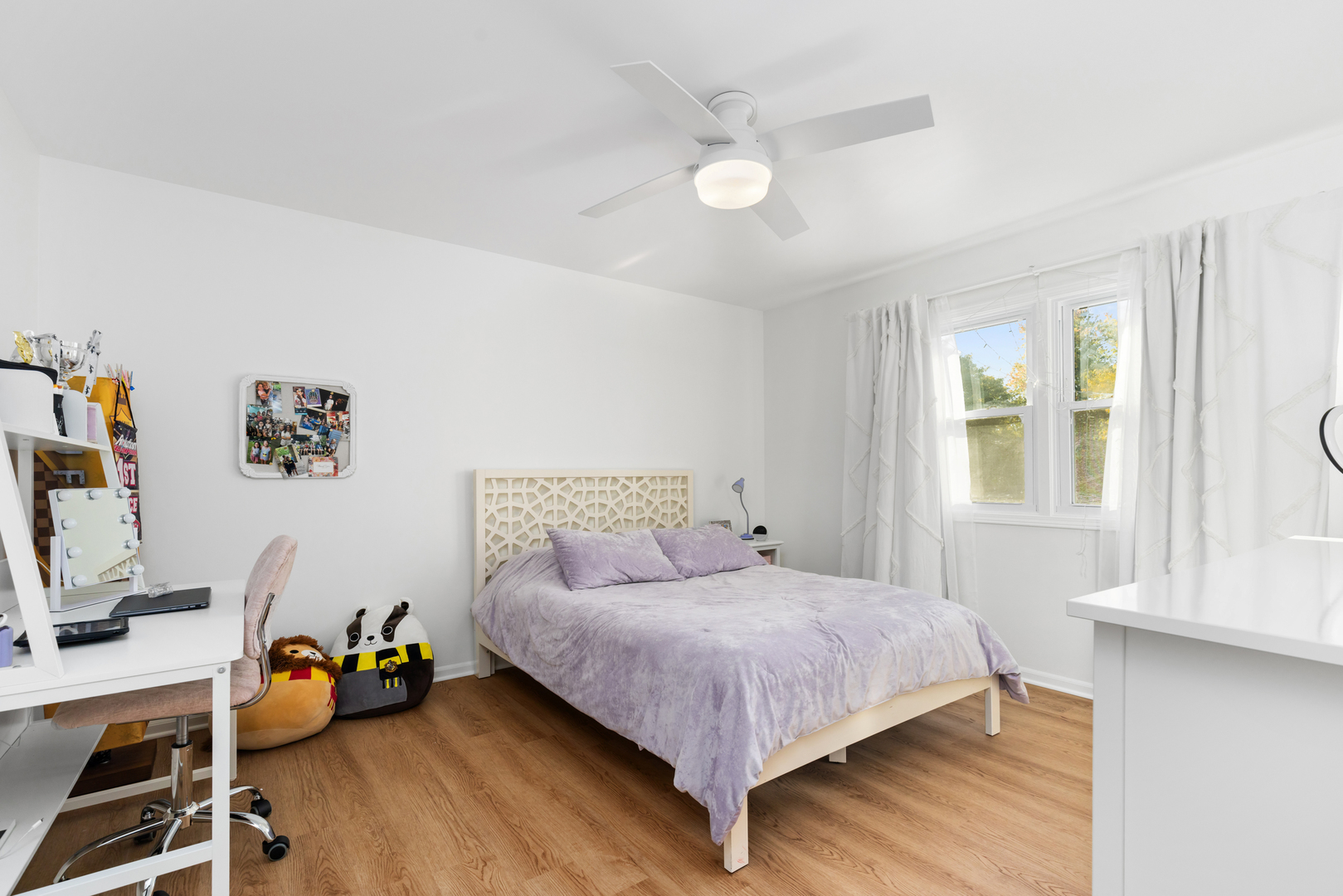 1088 Captains Lane, Wheeling, IL 60090