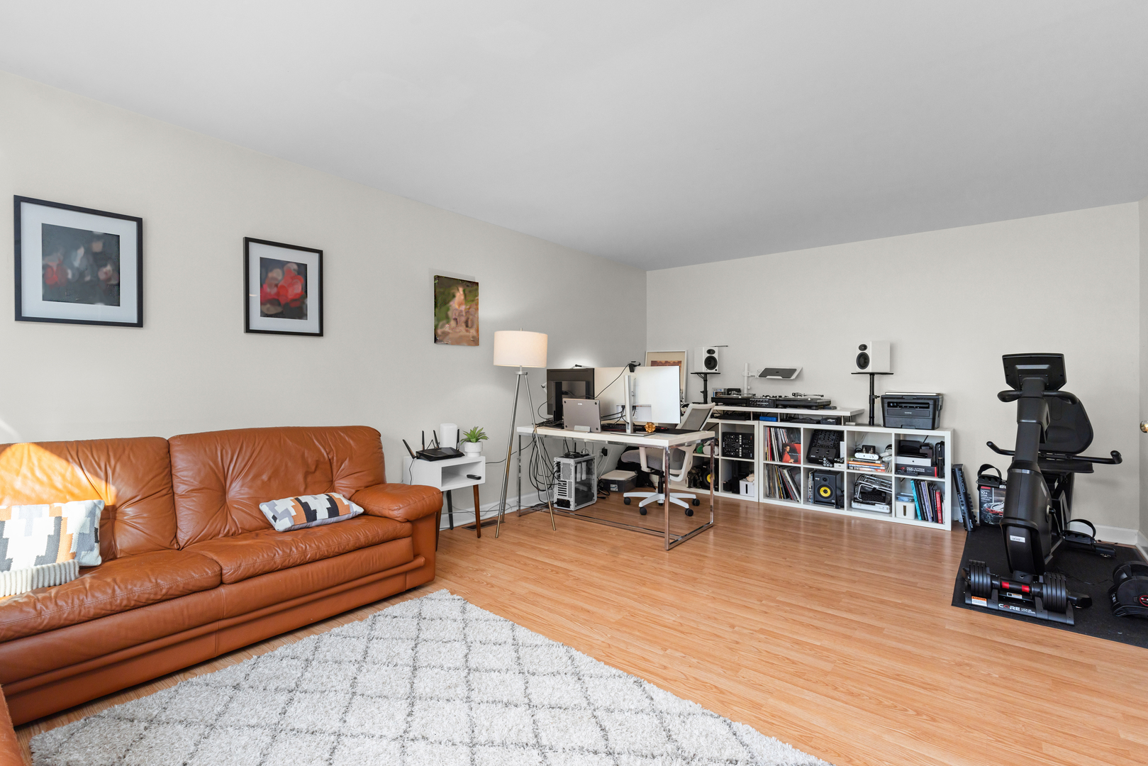 1088 Captains Lane, Wheeling, IL 60090