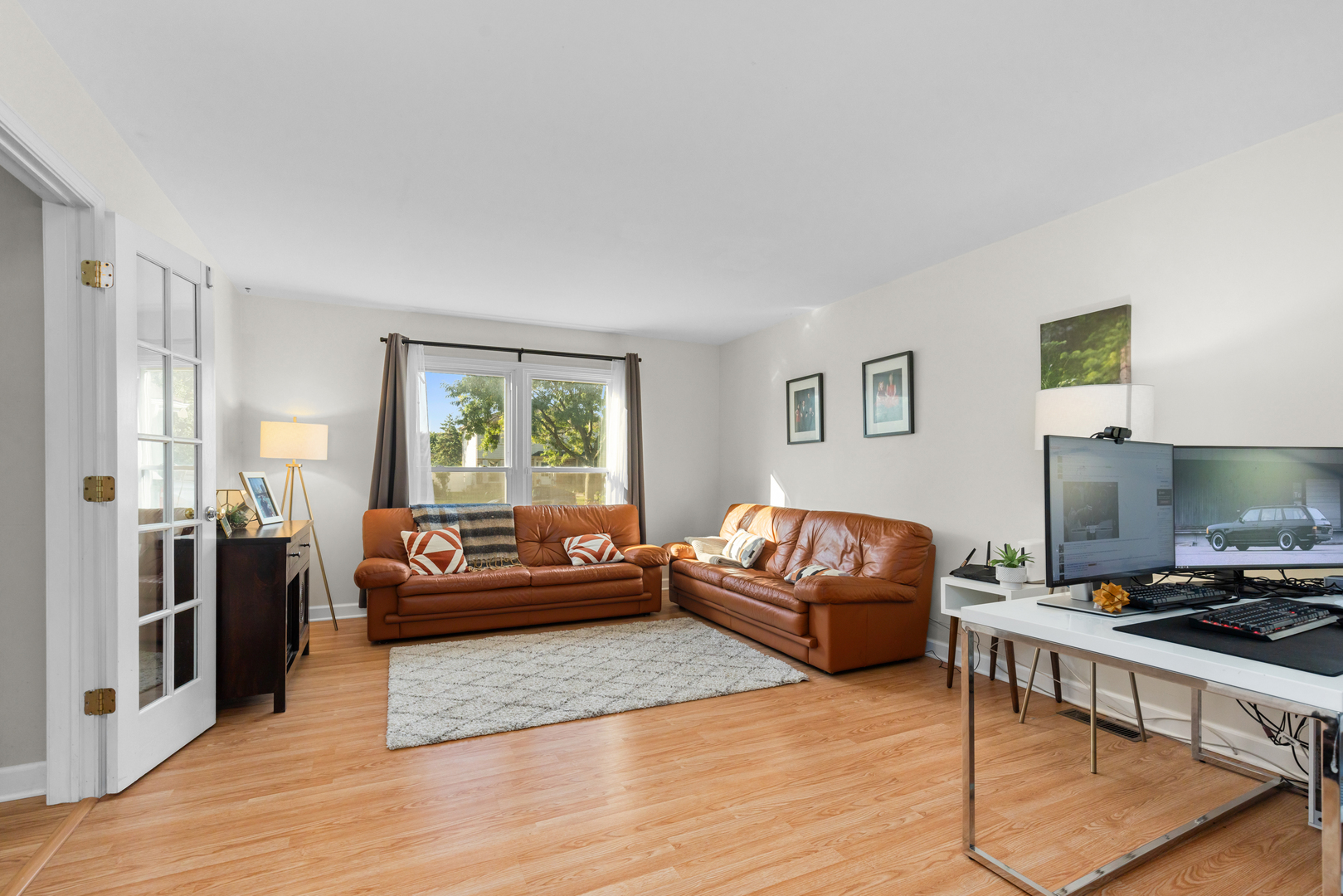 1088 Captains Lane, Wheeling, IL 60090