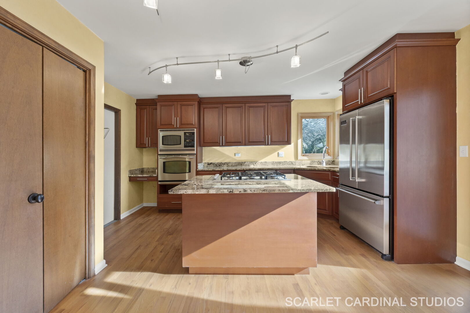 1140 Brighton Road, Naperville, IL 60563