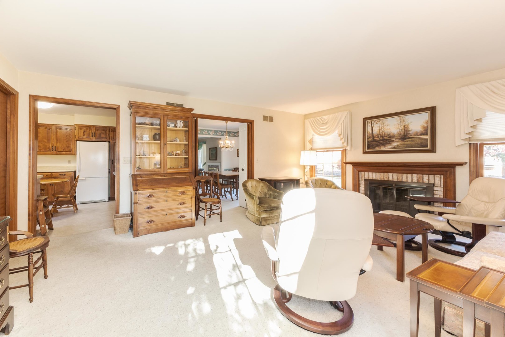 2103 Hedgewood Drive, Bloomington, IL 61704