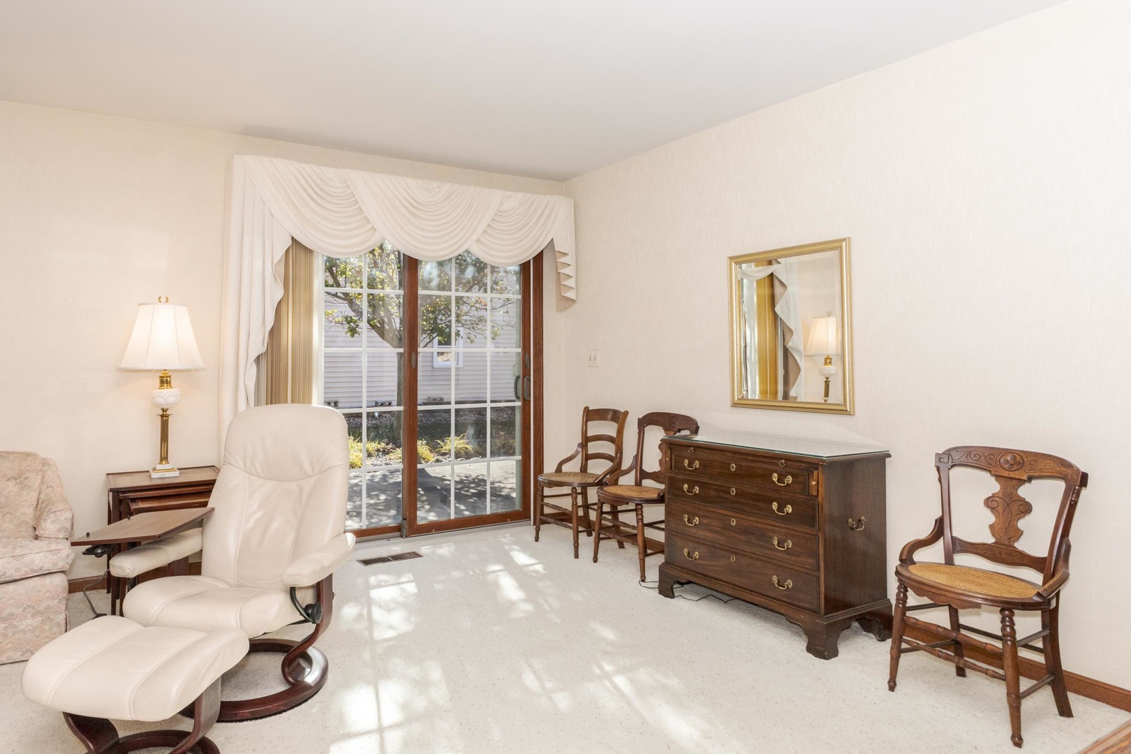 2103 Hedgewood Drive, Bloomington, IL 61704