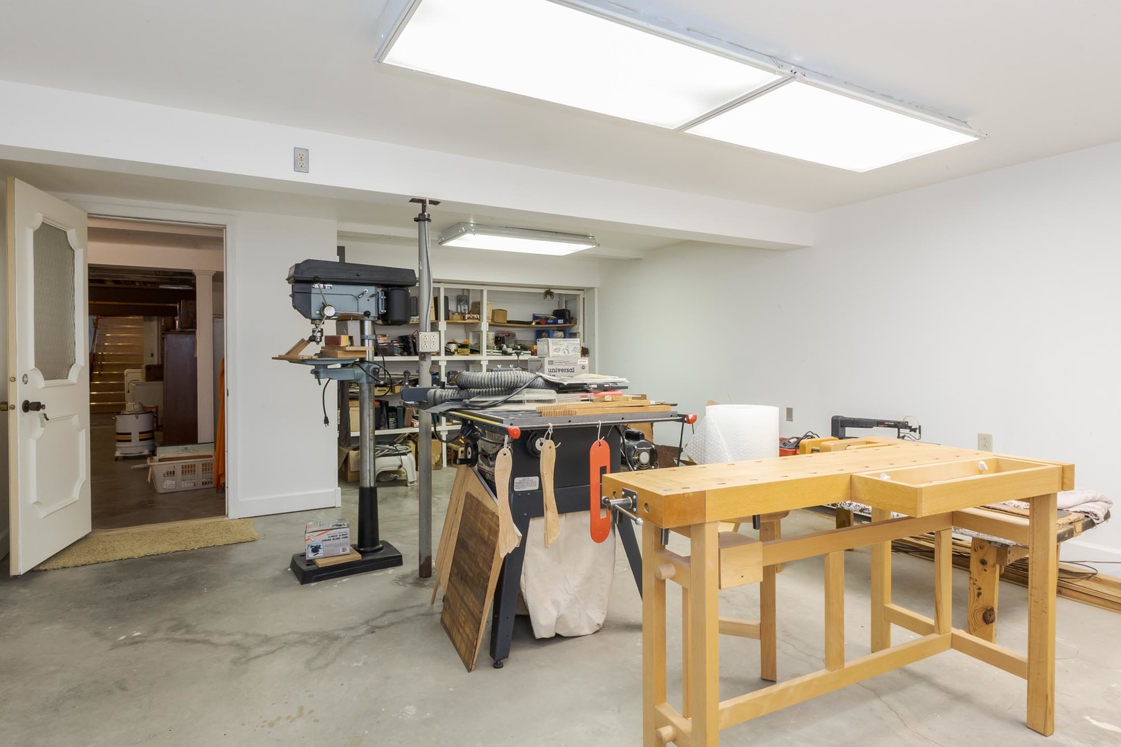 2103 Hedgewood Drive, Bloomington, IL 61704