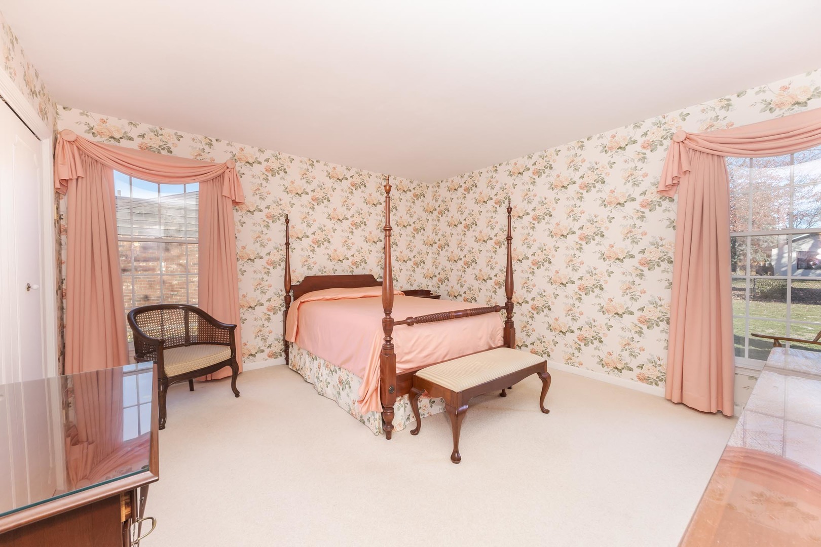 2103 Hedgewood Drive, Bloomington, IL 61704