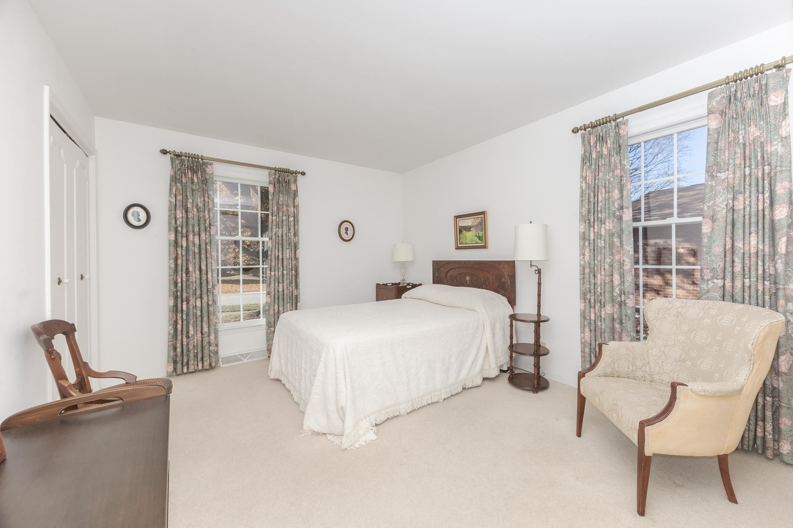 2103 Hedgewood Drive, Bloomington, IL 61704