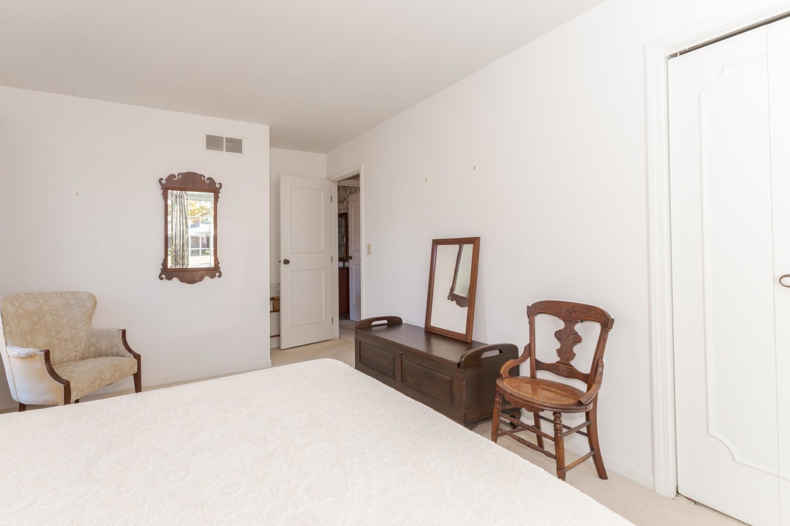 2103 Hedgewood Drive, Bloomington, IL 61704