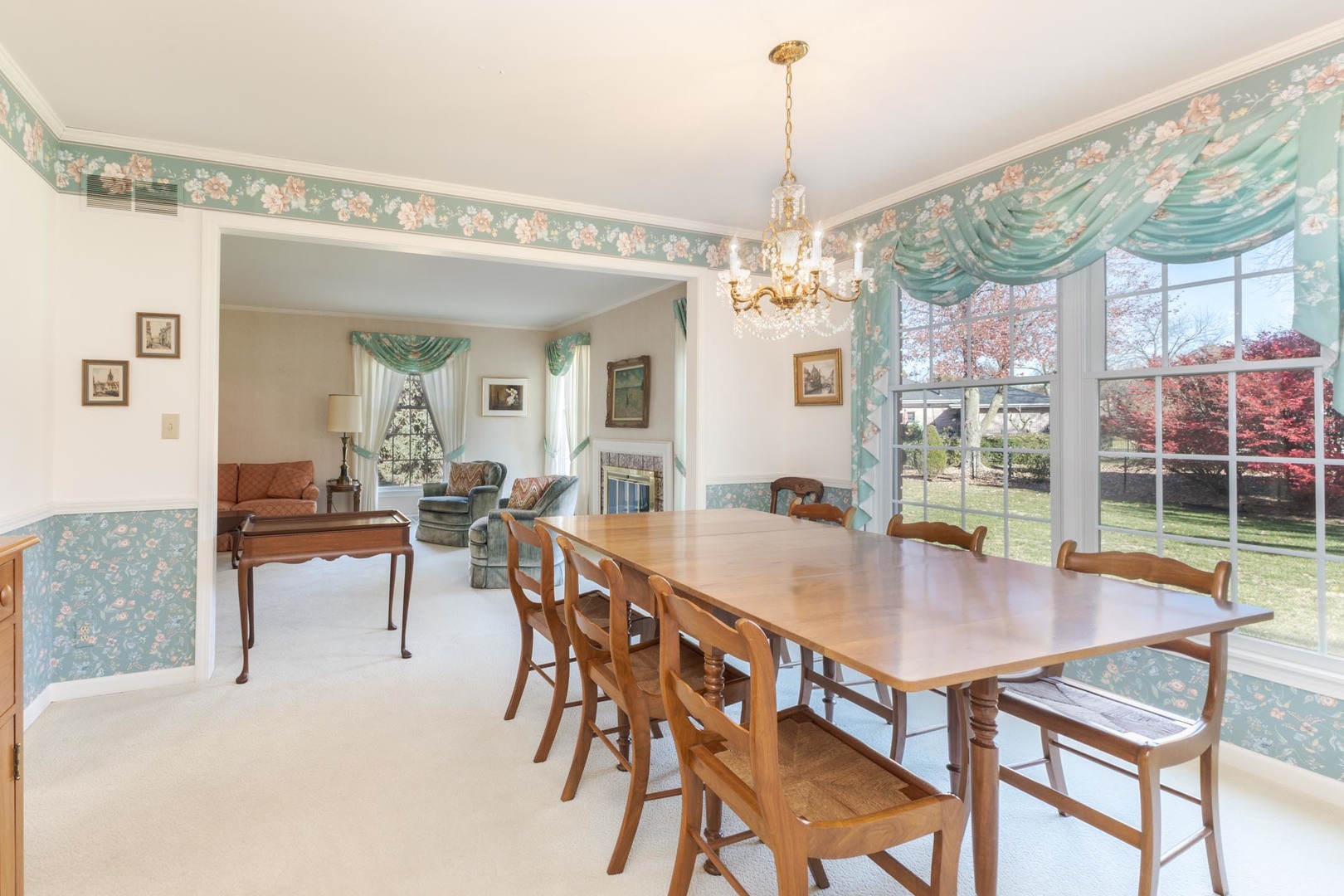 2103 Hedgewood Drive, Bloomington, IL 61704