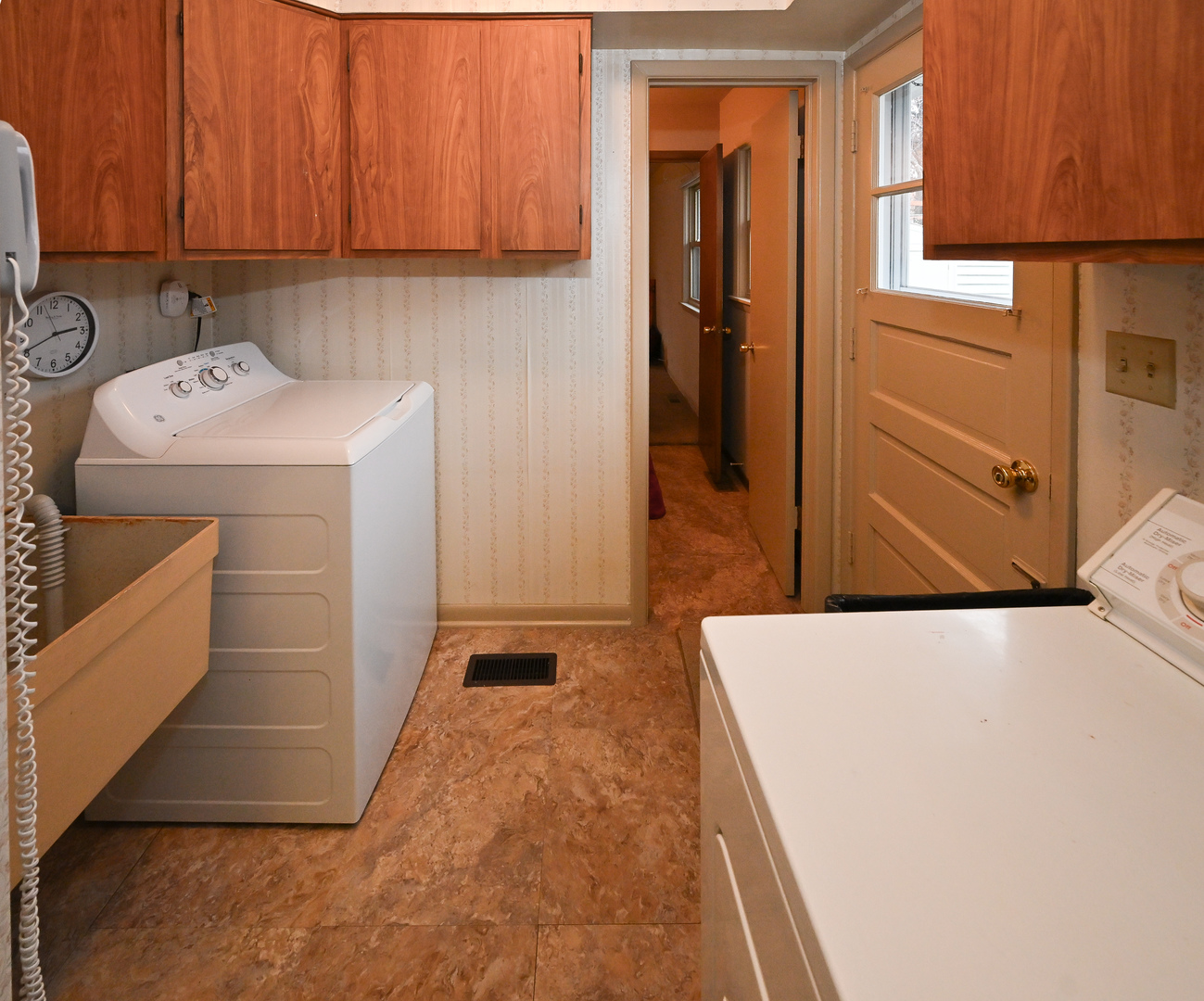 Elk Grove Village, IL 60007