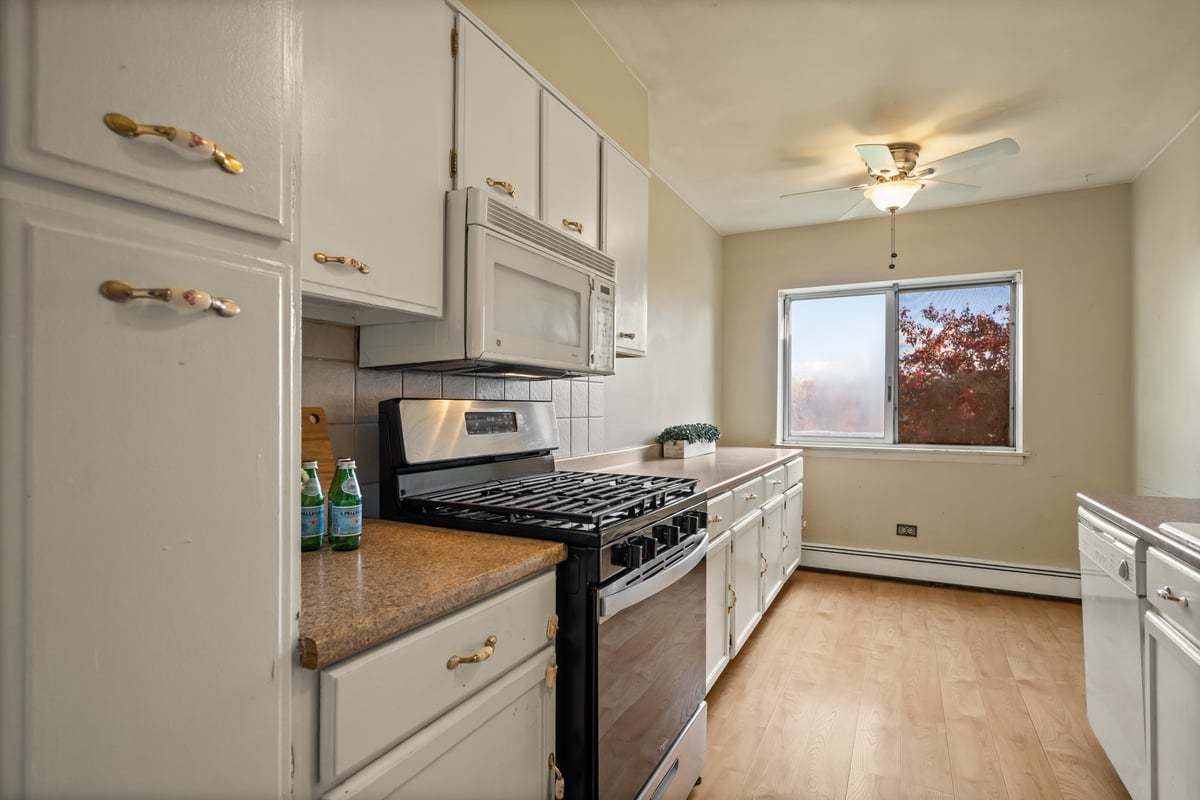 1311 S Finley Road #416, Lombard, IL 60148