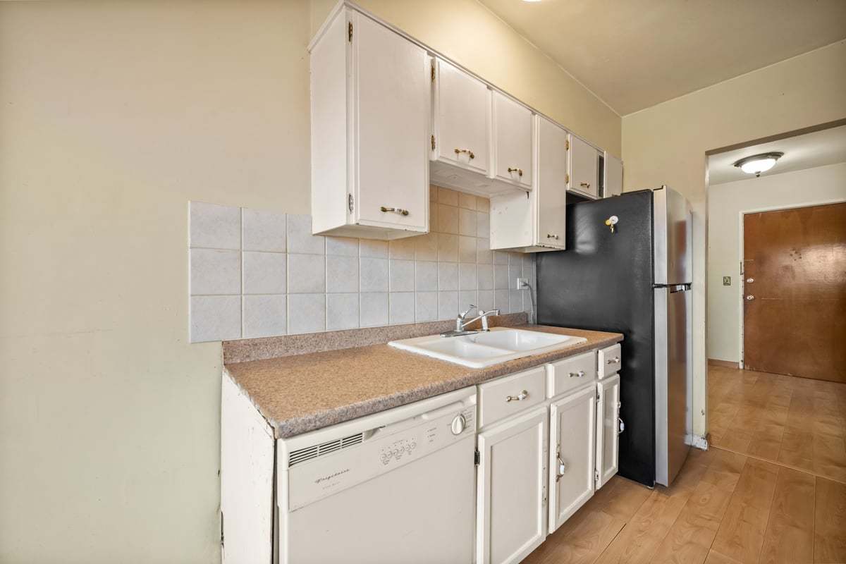 1311 S Finley Road #416, Lombard, IL 60148