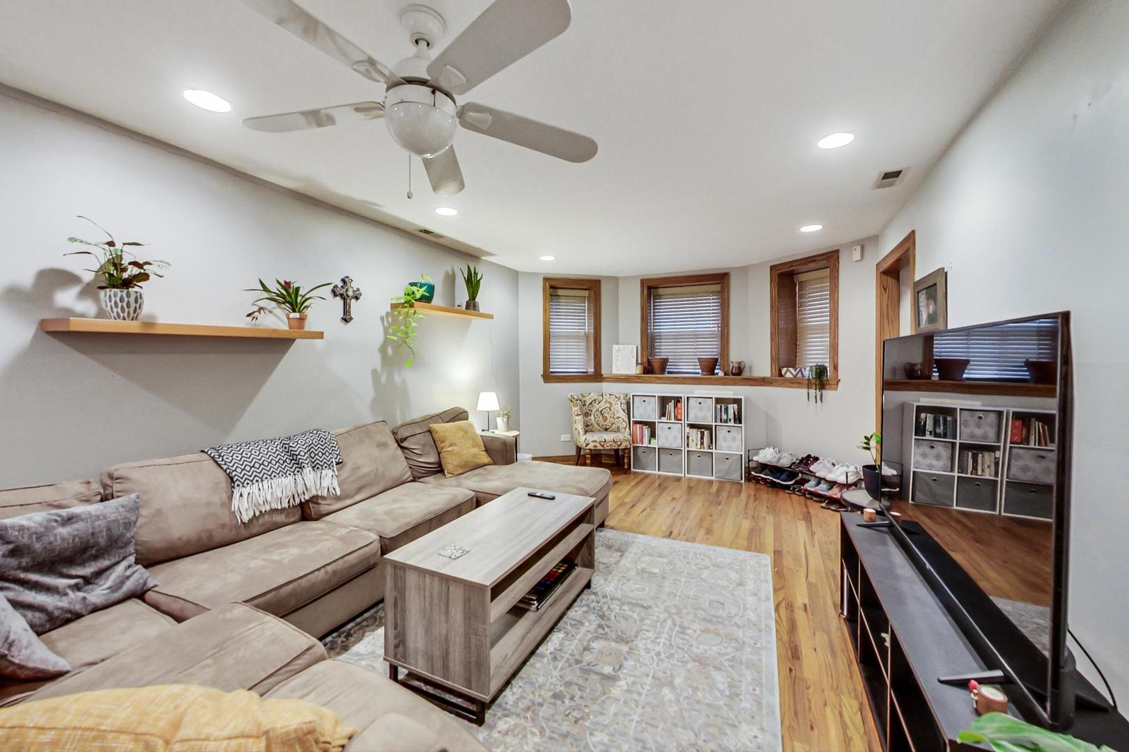 2911 N Talman Avenue #1, Chicago, IL 60618