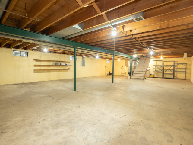 712 Homestead Place, Joliet, IL 60435